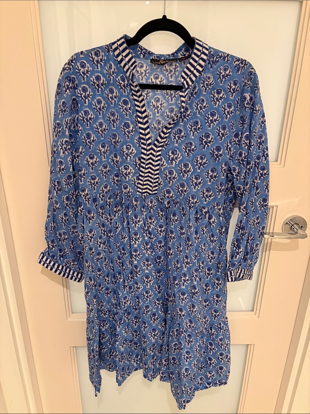 Liza Byrd Blue Printed Long-Sleeve V-Neck Dress